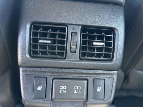 Used 2019 Subaru Outback 2.5i Limited AWD/4WD image 12