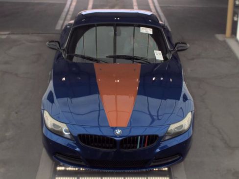 Used 2010 BMW Z4 sDrive35i RWD image 2