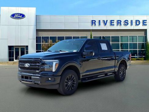 Used 2025 Ford F150 Lariat w/ Equipment Group 501A Mid AWD/4WD image 3