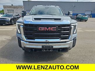 Used 2025 GMC Sierra 3500 Pro w/ Convenience Package AWD/4WD video 2