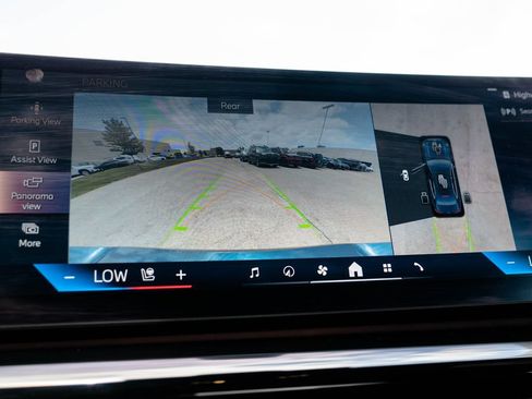 Used 2025 BMW 540i xDrive AWD/4WD image 34