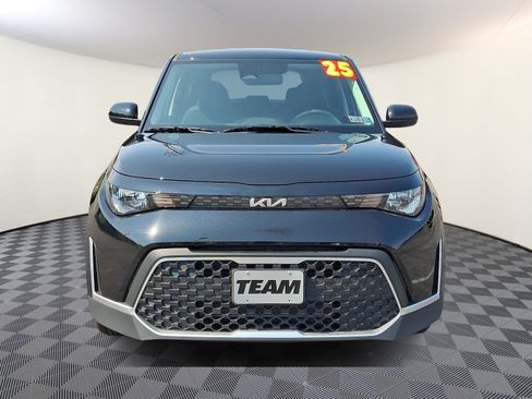 Used 2025 Kia Soul LX w/ LX Technology Package FWD image 2