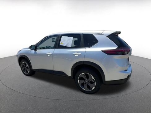 Used 2025 Nissan Rogue SV FWD image 10