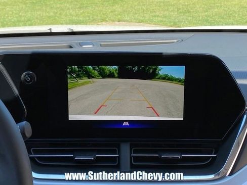 New 2026 Chevrolet Trax LT w/ Sunroof Package FWD image 27