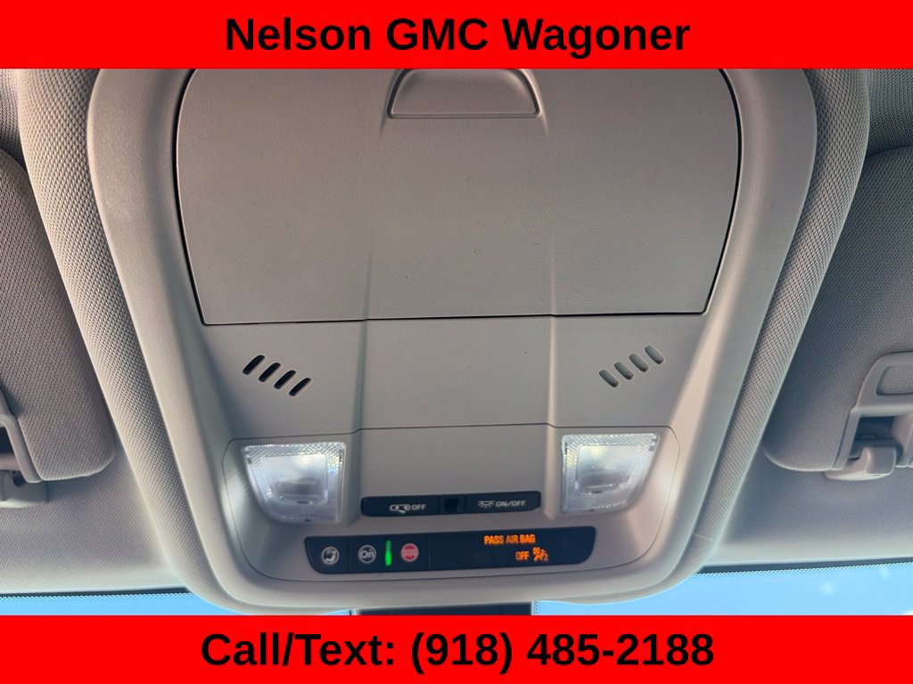 Used 2024 GMC Terrain SLE w/ Driver Convenience Package FWD image 40