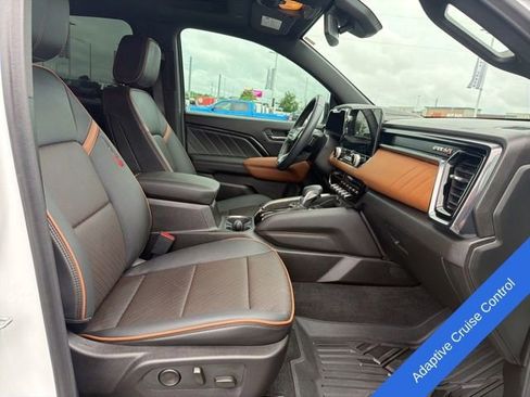 Used 2026 GMC Canyon AT4 w/ Technology Plus Package AWD/4WD image 16