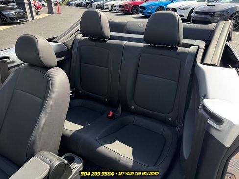 Used 2015 Volkswagen Beetle 1.8T FWD image 23