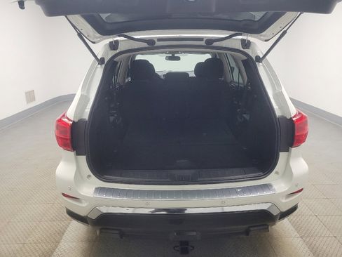 Used 2020 Nissan Pathfinder SV image 29