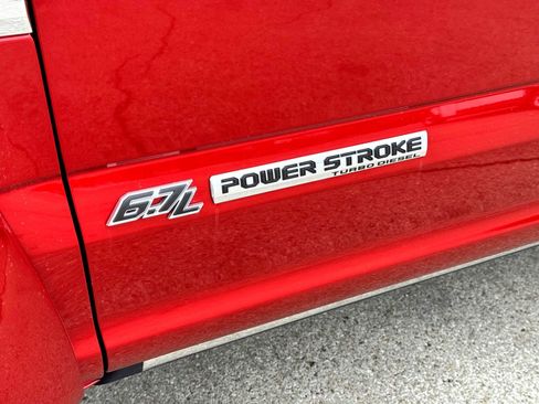 Used 2022 Ford F450 Platinum w/ FX4 Off-Road Package image 3