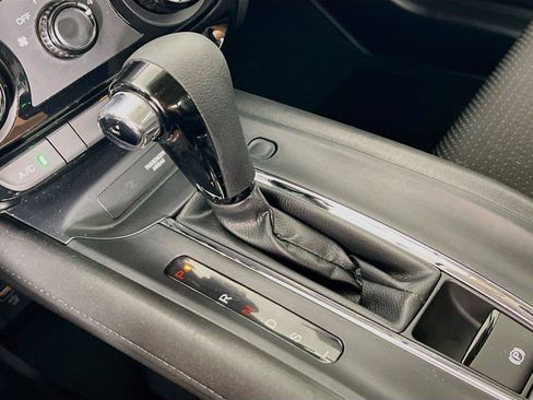 Used 2022 Honda HR-V LX image 18