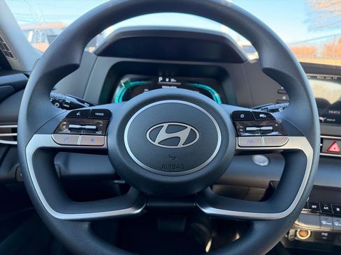 New 2026 Hyundai Elantra Blue image 13