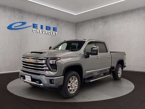 New 2026 Chevrolet Silverado 3500 High Country AWD/4WD image 4