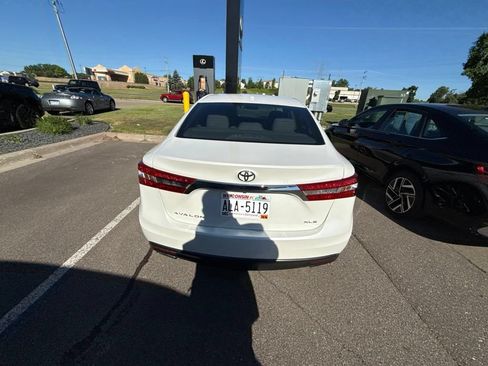 Used 2015 Toyota Avalon XLE Touring FWD image 18