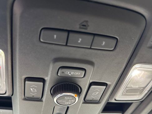 Certified 2023 Chevrolet Suburban Premier image 25