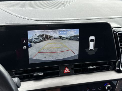 Certified 2023 Kia Sportage EX AWD/4WD image 22
