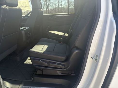 New 2026 Chevrolet Suburban RST w/ Comfort Package AWD/4WD image 26