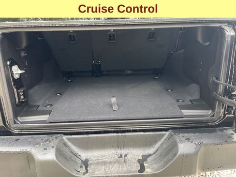 Used 2025 Jeep Wrangler Unlimited Sport AWD/4WD image 12