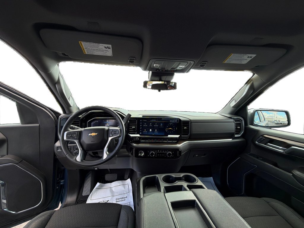 Used 2024 Chevrolet Silverado 1500 LT AWD/4WD image 9