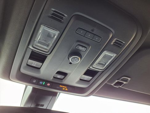 Used 2021 Chevrolet Tahoe LT image 14