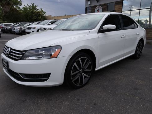 Used 2014 Volkswagen Passat 1.8T S FWD image 28