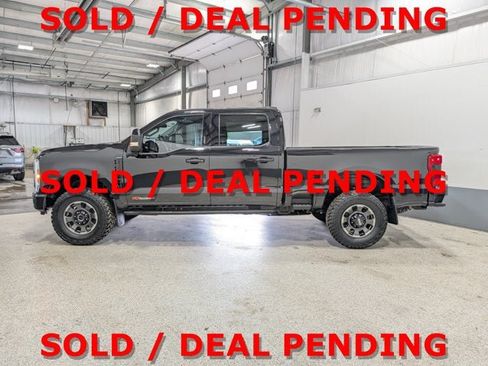 Used 2023 Ford F250 Lariat w/ Lariat Ultimate Package AWD/4WD image 6