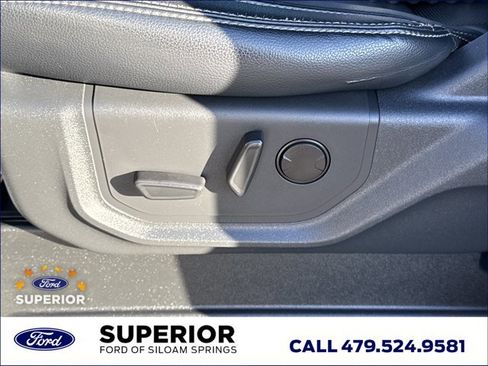 Used 2022 Ford F350 Lariat w/ Chrome Package image 17
