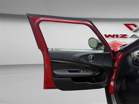 Used 2016 MINI Cooper Clubman image 8