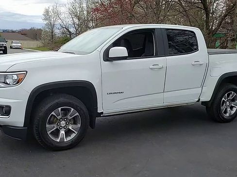 Used 2015 Chevrolet Colorado Z71 AWD/4WD image 4