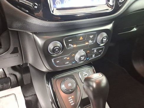 Used 2021 Jeep Compass Limited AWD/4WD image 21