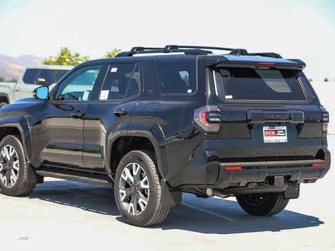 New 2026 Toyota 4Runner TRD Sport Premium AWD/4WD image 7