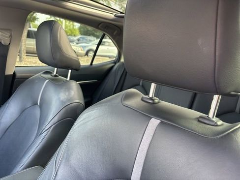 Used 2019 Toyota Camry XSE FWD image 9