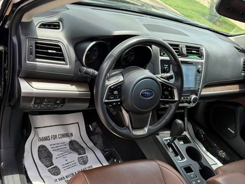 Used 2018 Subaru Outback 2.5i Touring AWD/4WD image 15