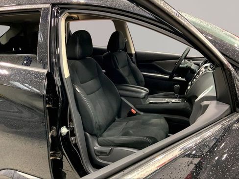 Used 2021 Nissan Murano S AWD/4WD image 19