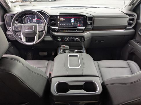 Used 2022 GMC Sierra 1500 SLT w/ SLT Convenience Package image 28