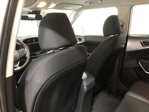 New 2025 Kia Soul LX w/ LX Technology Package image 16