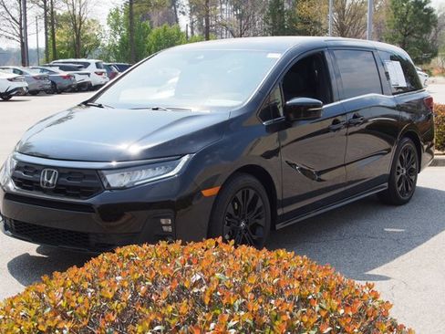 Used 2025 Honda Odyssey Sport-L image 4