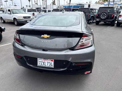Used 2017 Chevrolet Volt Premier w/ Driver Confidence II Package FWD image 16