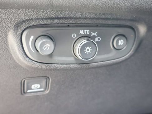 Used 2019 GMC Terrain SLT w/ Preferred Package FWD image 23