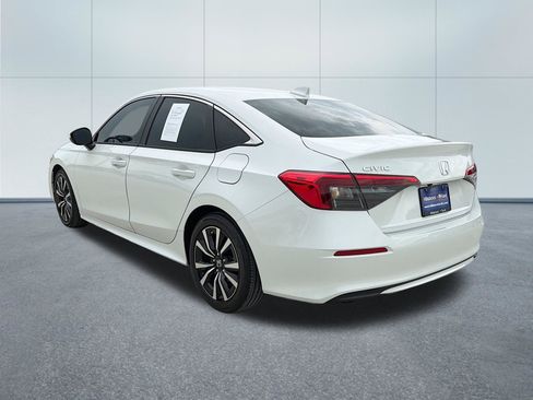 Used 2024 Honda Civic EX image 8