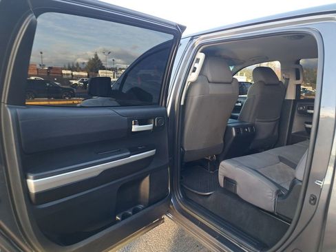Used 2017 Toyota Tundra SR5 image 12