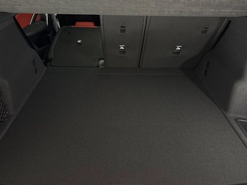 Used 2025 BMW X1 xDrive28i w/ Convenience Package image 27