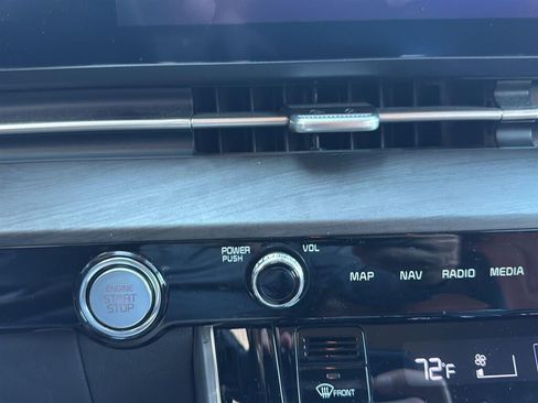 Used 2024 Kia Carnival SX FWD image 33