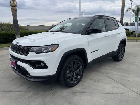 Used 2026 Jeep Compass Limited w/ Limited Altitude Pack AWD/4WD image 1