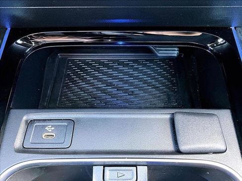 Used 2025 Mercedes-Benz GLA 250 image 26