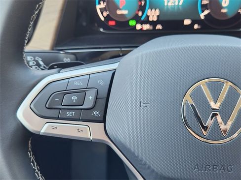 New 2026 Volkswagen Atlas SE image 12