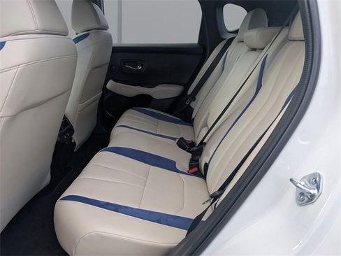 Certified 2025 Acura ADX A-Spec image 17