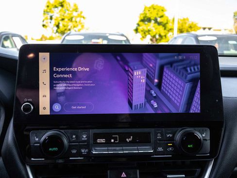 Certified 2024 Toyota Grand Highlander XLE image 37