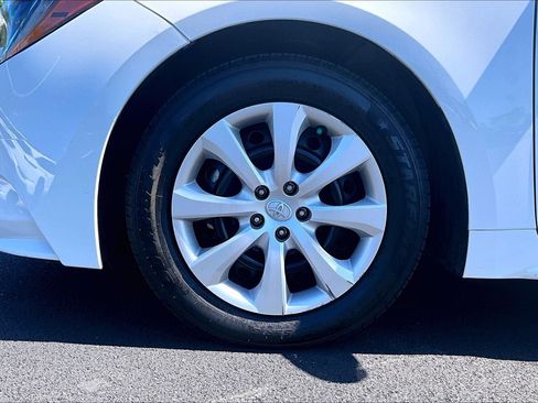 Used 2024 Toyota Corolla LE FWD image 9