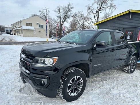 Used 2021 Chevrolet Colorado Z71 image 3