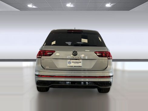 Used 2023 Volkswagen Tiguan SE R-Line FWD image 10